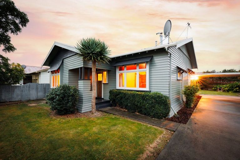 Photo of property in 9 Burns Avenue, Takaro, Palmerston North, 4412