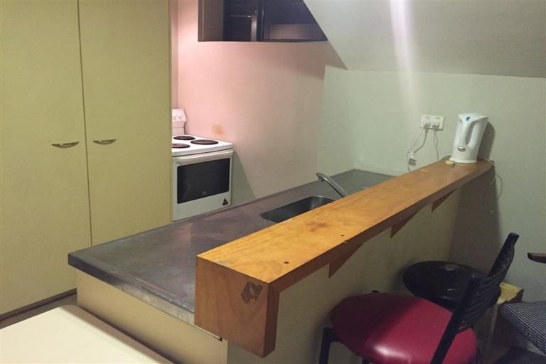 Photo of property in 10/5 Hopper Street, Mount Cook, Wellington, 6011