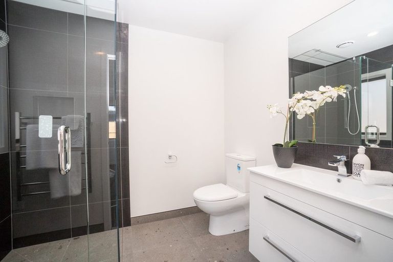 Photo of property in 28 Freedom Drive, Kelvin Grove, Palmerston North, 4414