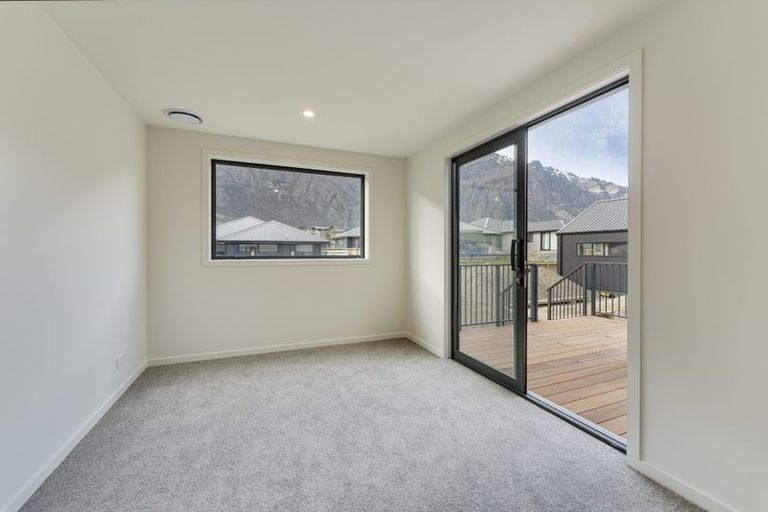 Photo of property in 104 Spur Ridge Rise, Jacks Point, 9371