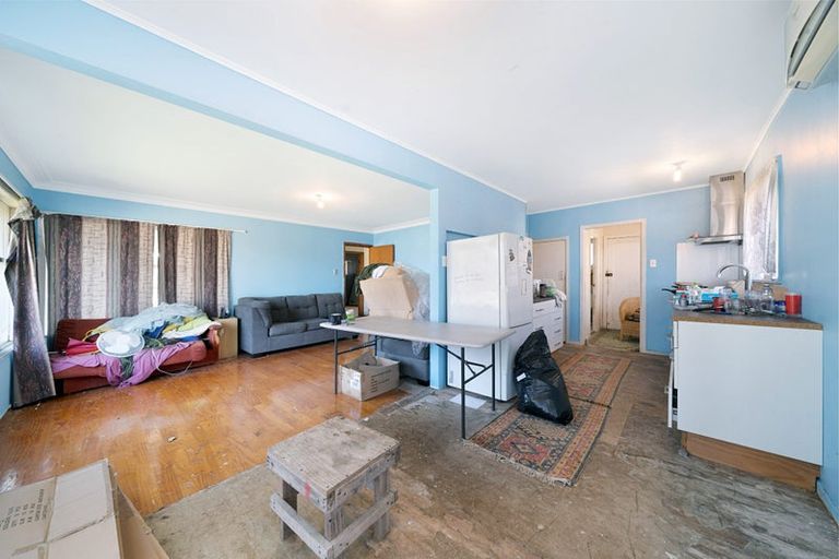 Photo of property in 9 Halswell Street, Mangere East, Auckland, 2024