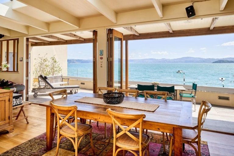 Photo of property in 612 Marine Drive, Days Bay, Lower Hutt, 5013