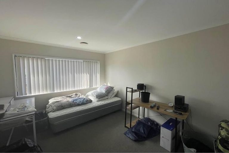 Photo of property in 14a Elliot Street, Howick, Auckland, 2014