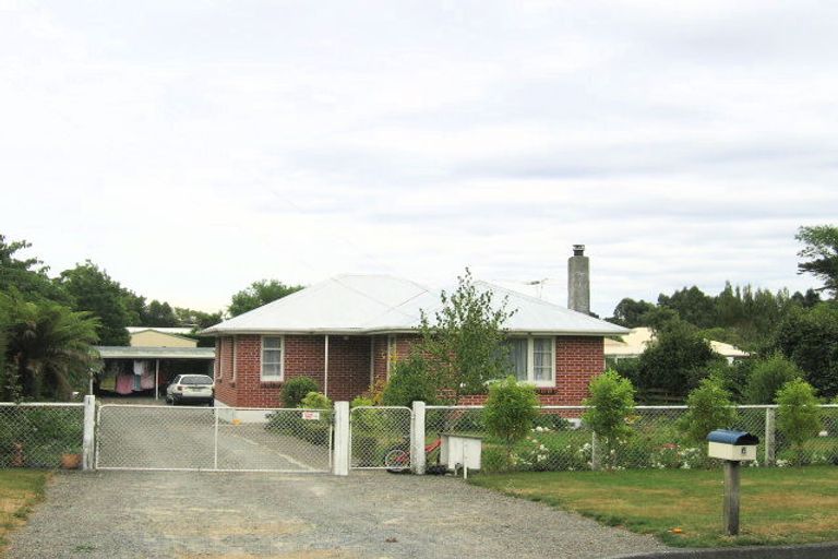 Photo of property in 6 Maclaren Street, Maymorn, Upper Hutt, 5018