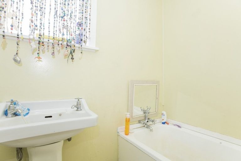 Photo of property in 43a Main Road, Te Karaka, 4022