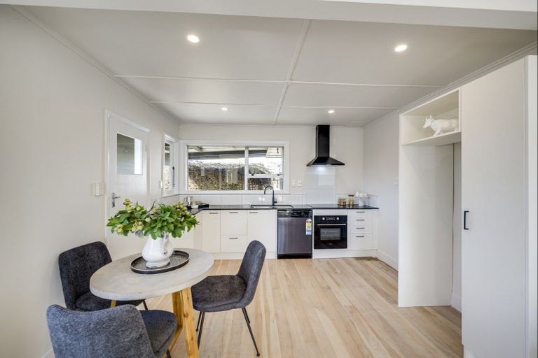 Photo of property in 45 Middle Road, Havelock North, 4130
