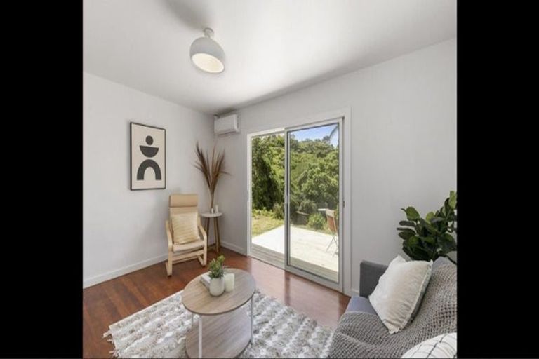Photo of property in 138 Miromiro Road, Normandale, Lower Hutt, 5010