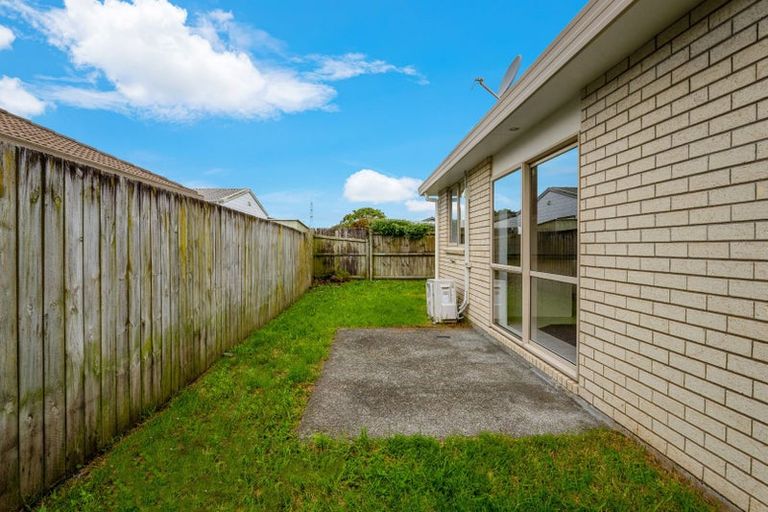 Photo of property in 10 Anton Place, Takanini, 2112