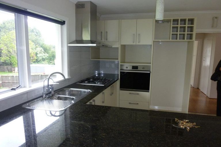 Photo of property in 4018 Great North Road, Glen Eden, Auckland, 0602