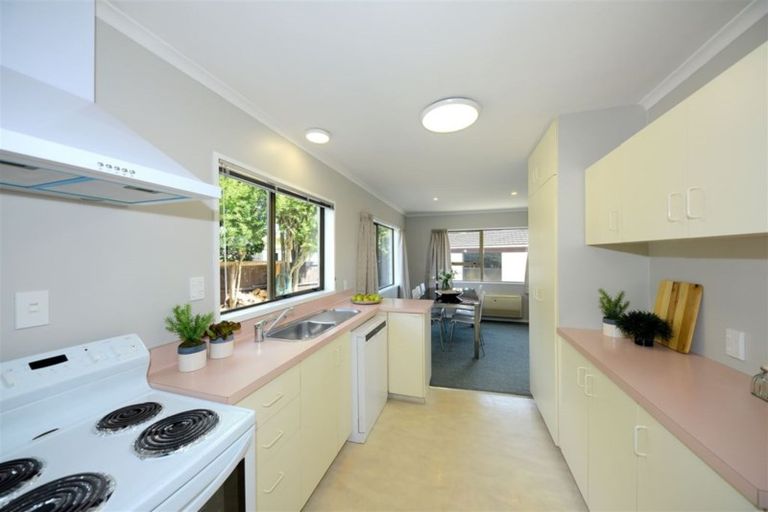 Photo of property in 10b Geraldo Place, Russley, Christchurch, 8042