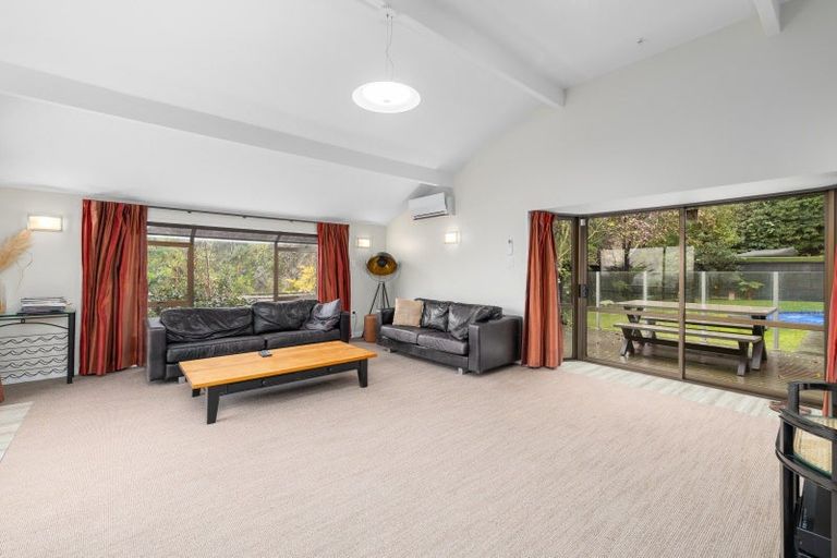 Photo of property in 2 Cannon Hill Crescent, Mount Pleasant, Christchurch, 8081