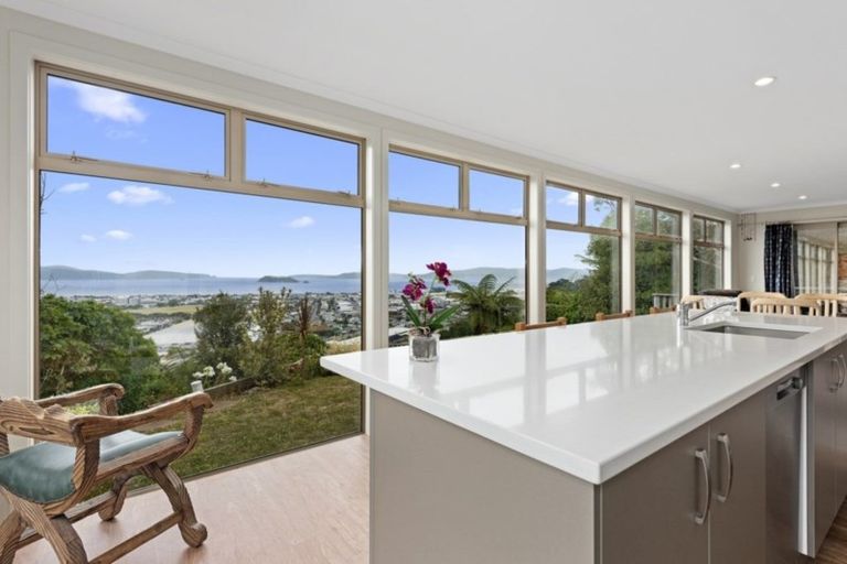 Photo of property in 11a Chestnut Grove, Maungaraki, Lower Hutt, 5010