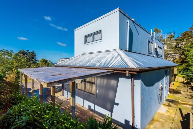 Photo of property in 20a Belleaire Court, West Harbour, Auckland, 0618