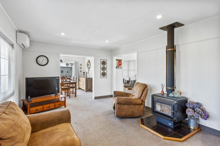 Photo of property in 13 Rangiatea Street, Paraparaumu Beach, Paraparaumu, 5032