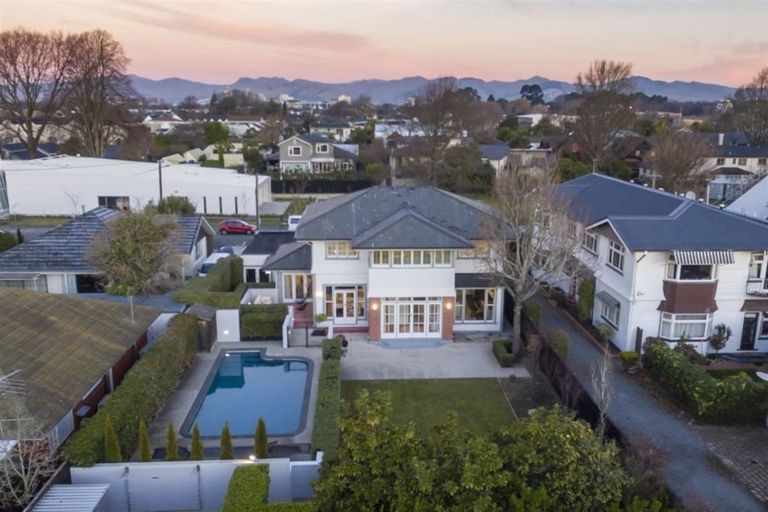 Photo of property in 31 Church Lane, Merivale, Christchurch, 8014