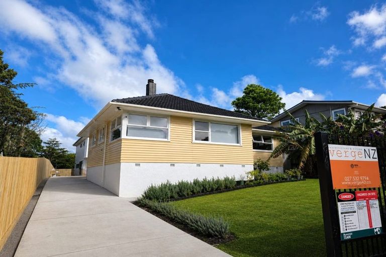 Photo of property in 84 Glendene Avenue, Glendene, Auckland, 0602