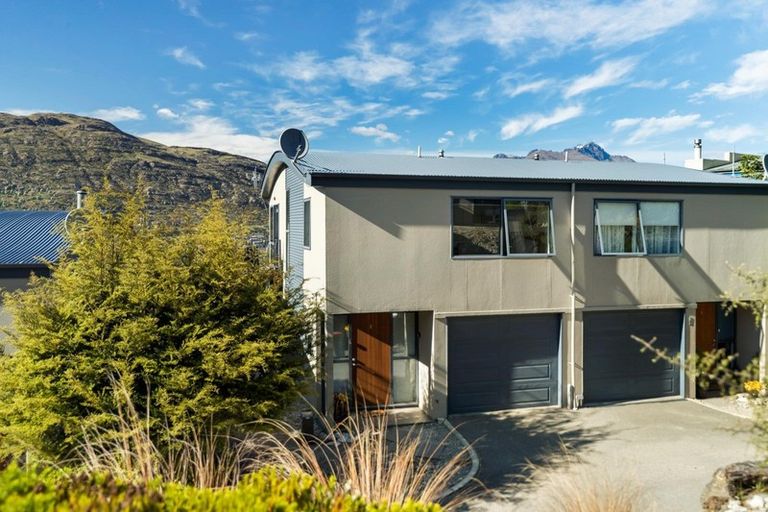 Photo of property in Elkridge Apartments, 2/64 Marina Drive, Frankton, Queenstown, 9300