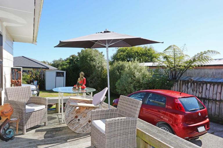 Photo of property in 14b Henderson Avenue, Tuakau, 2121
