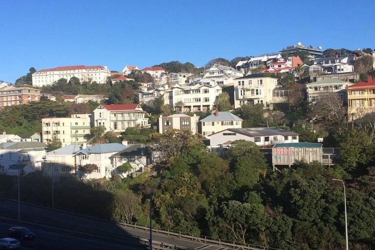 Photo of property in Terrace Garden Apartments, 10a/120 The Terrace, Wellington Central, Wellington, 6011