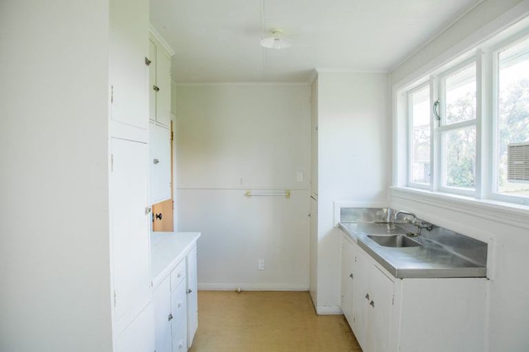 Photo of property in 35 Hillary Crescent, Belmont, Auckland, 0622