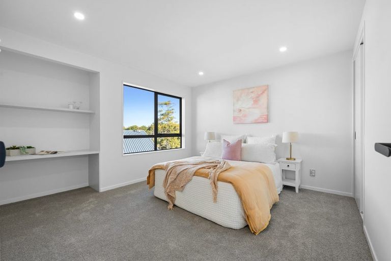 Photo of property in 8f Claridge Street, Glen Eden, Auckland, 0602