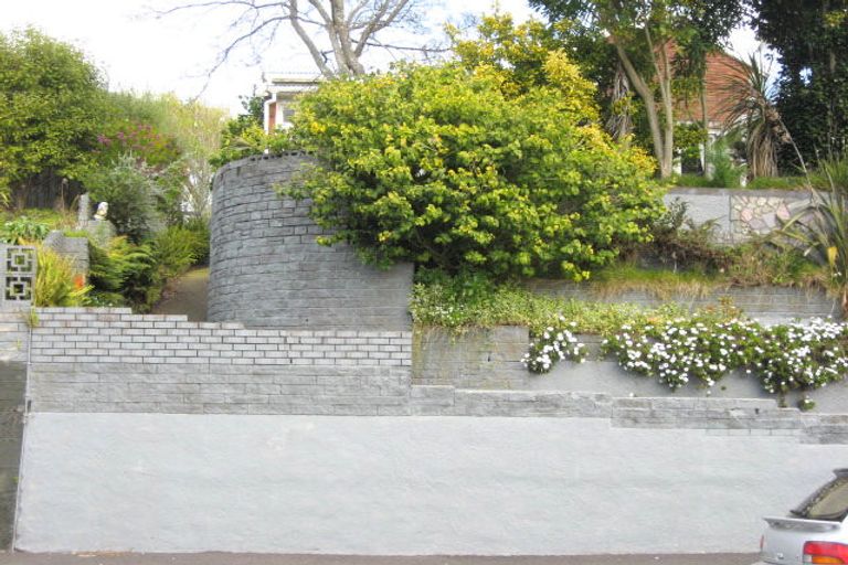 Photo of property in 23 Gaine Street, New Plymouth, 4310