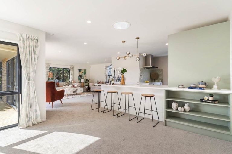 Photo of property in 21 Elan Place, Stanmore Bay, Whangaparaoa, 0932