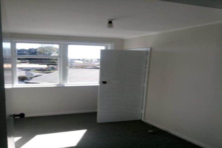 Photo of property in 1/62 Swaffield Road, Papatoetoe, Auckland, 2025