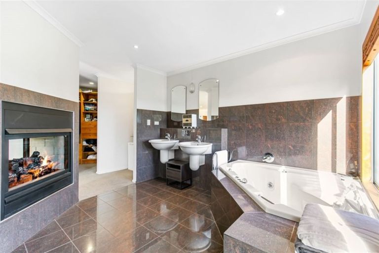 Photo of property in 34 Blue Heron Rise, Stanmore Bay, Whangaparaoa, 0932