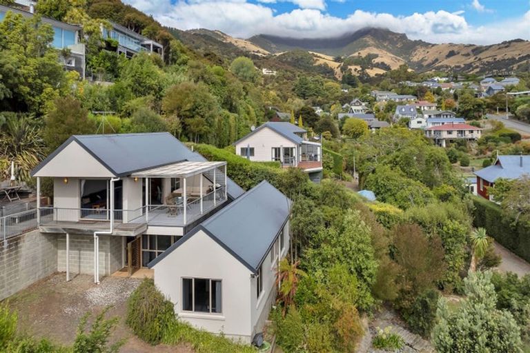 Photo of property in 19 Walnut Place, Akaroa, 7520