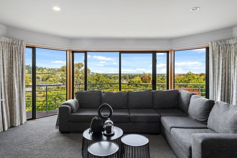 Photo of property in 12 Lucknow Place, Cashmere, Christchurch, 8022