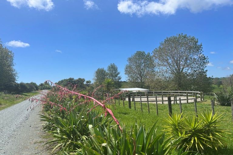 Photo of property in 39 Lara Lane, Kaiwaka, 0573