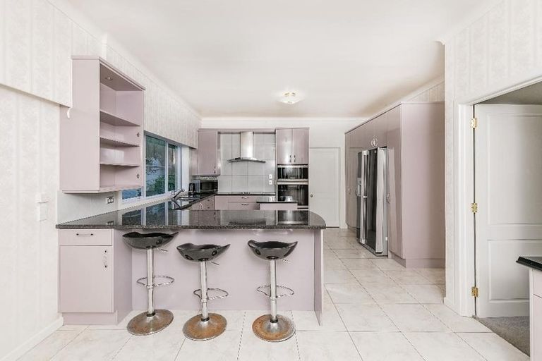 Photo of property in 78 Becroft Drive, Forrest Hill, Auckland, 0620