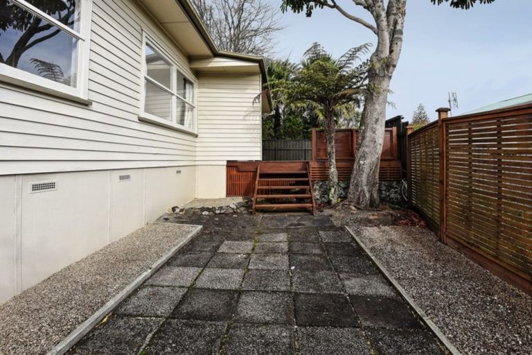 Photo of property in 1/66 Mcdowell Crescent, Hillcrest, Auckland, 0627