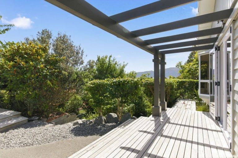 Photo of property in 7 Whyte Street, Paraparaumu Beach, Paraparaumu, 5032