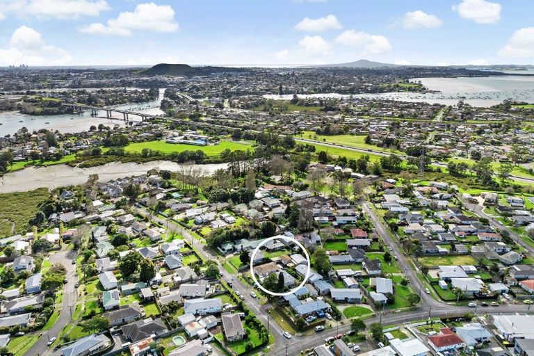 Photo of property in 5 Challinor Street, Pakuranga, Auckland, 2010
