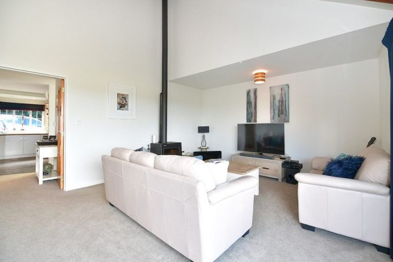 Photo of property in 20c Poplar Road, Stanmore Bay, Whangaparaoa, 0932