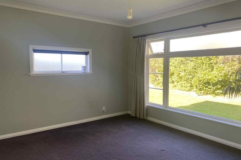 Photo of property in 25 Liverpool Street, Takaro, Palmerston North, 4412