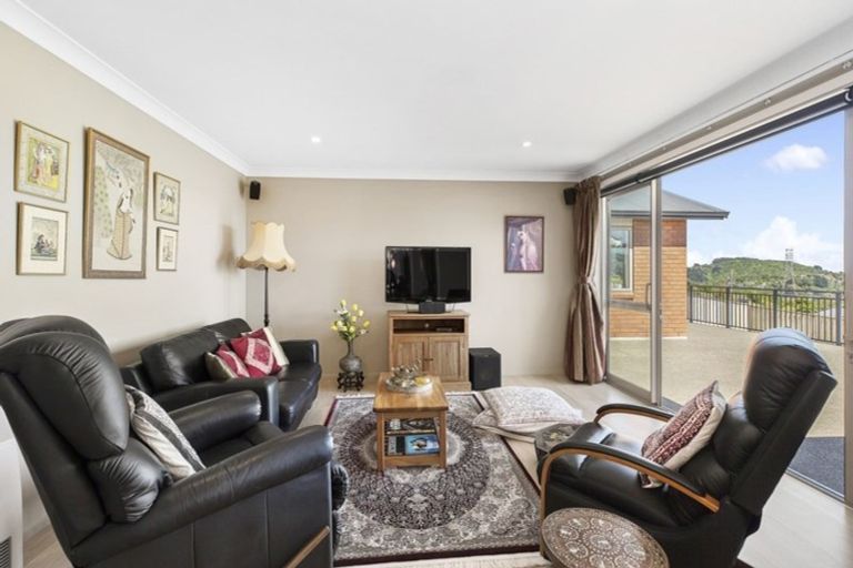 Photo of property in 12 Pacific View, Whitby, Porirua, 5024