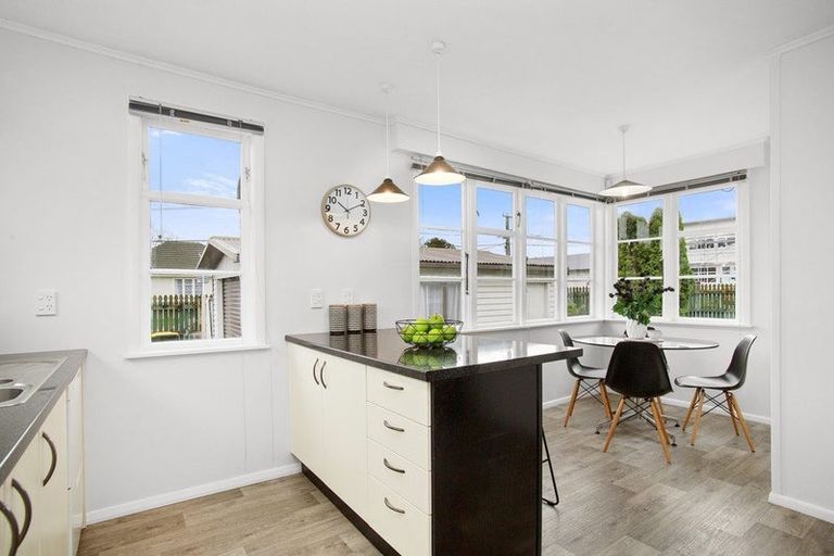 Photo of property in 1 Strand Crescent, Naenae, Lower Hutt, 5011