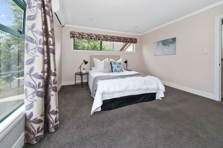 Photo of property in 10 Oakmont Place, Rototuna, Hamilton, 3210