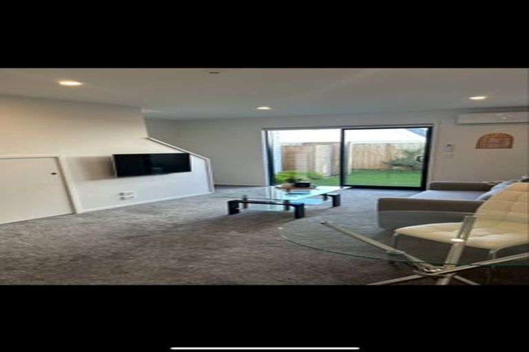 Photo of property in 2/14 Nova Place, Christchurch Central, Christchurch, 8011