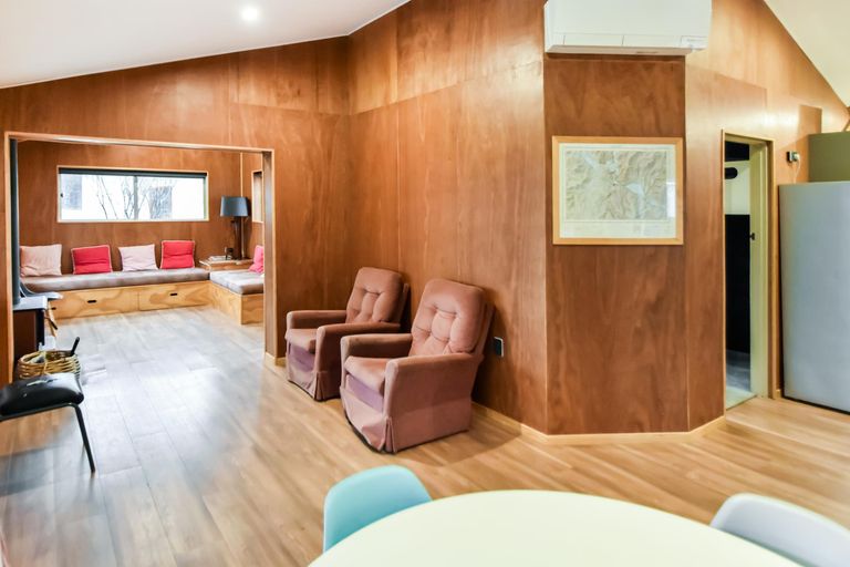 Photo of property in 19 Omarama Avenue, Omarama, 9412