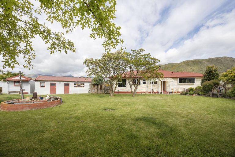 Photo of property in 23 Freyberg Avenue, Kurow, 9435
