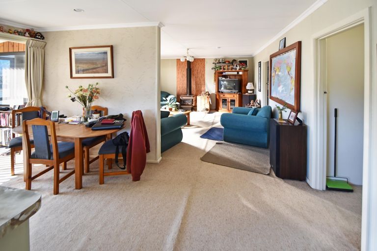 Photo of property in 10 Black Peak Road, Omarama, 9412