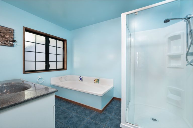 Photo of property in 33 Harry Ell Drive, Cashmere, Christchurch, 8022