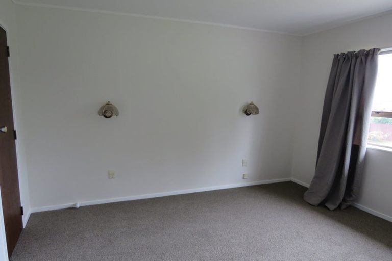 Photo of property in 1b Cairngorm Place, Highland Park, Auckland, 2010