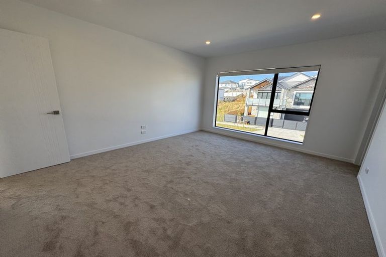 Photo of property in 32 Ridgehill Rise, Flat Bush, 2019