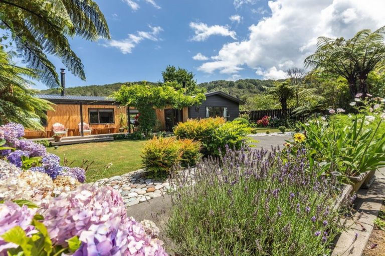 Photo of property in 725 Taylorville Road, Taylorville, Greymouth, 7805