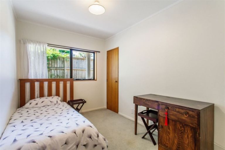 Photo of property in 6 Ferntree Terrace, West Harbour, Auckland, 0618